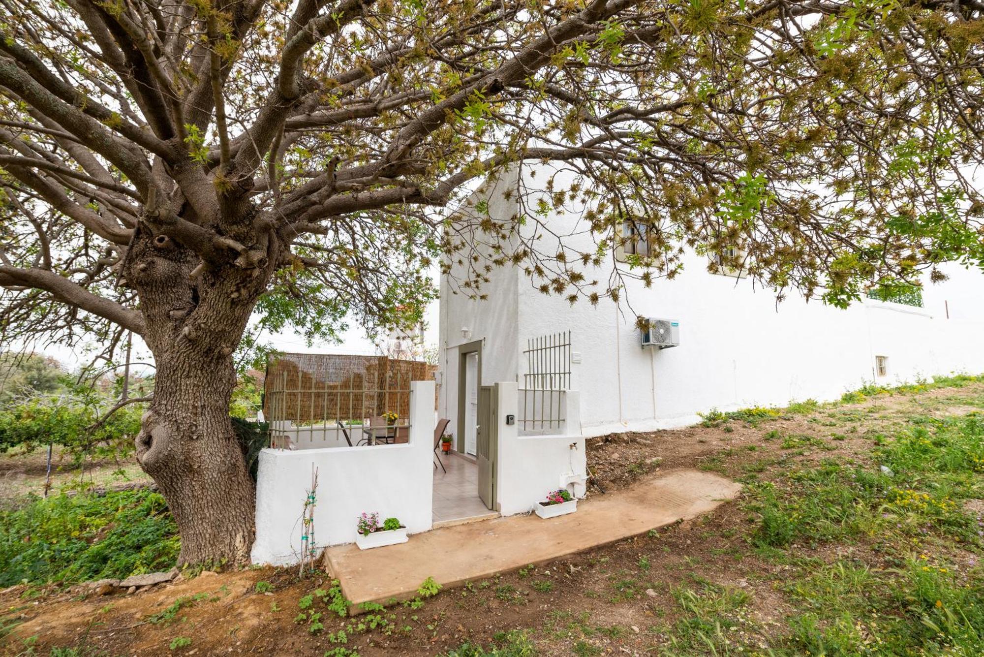 Traditional Suburbs Maisonette Кос Екстериор снимка
